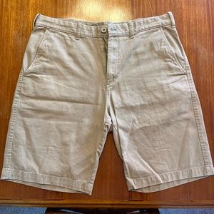 Men’s Eddie Bauer khaki shorts, 36 waist